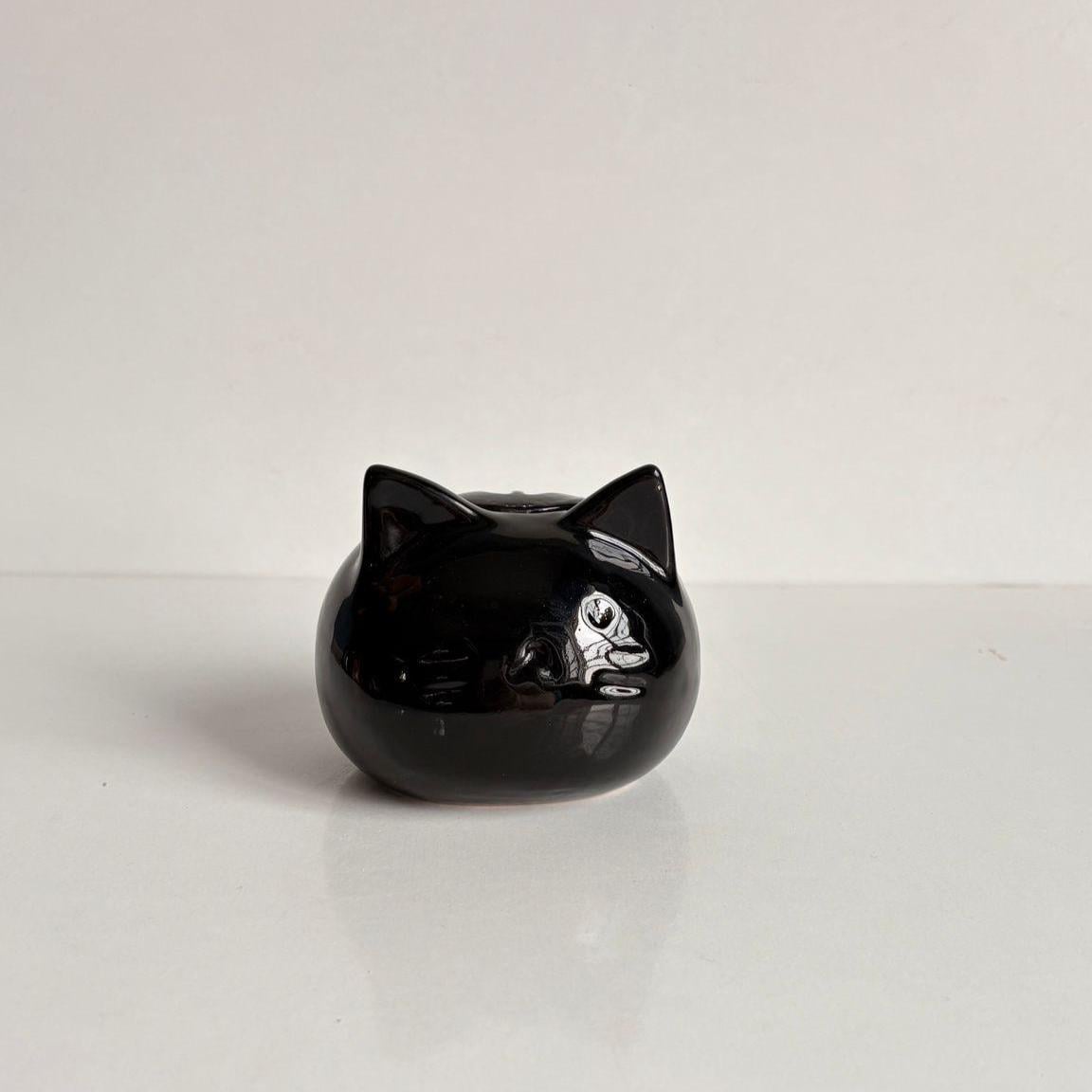 Black Ceramic Cat Urn – Mini Pet Urn, Keepsake Urn for Ashes, Rainbow Bridge Memorial