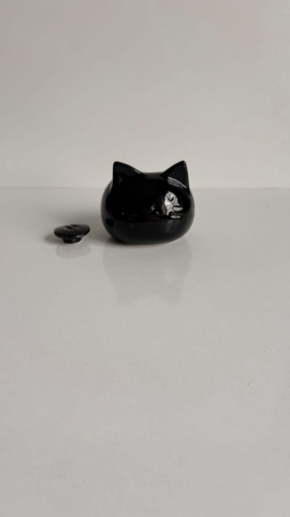 Black Ceramic Cat Urn – Mini Pet Urn, Keepsake Urn for Ashes, Rainbow Bridge Memorial
