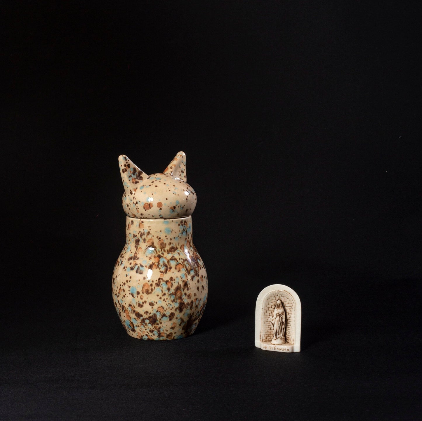 Hand-Crafted Ceramic Cat Urn: Pet Memorial Ash Keepsake