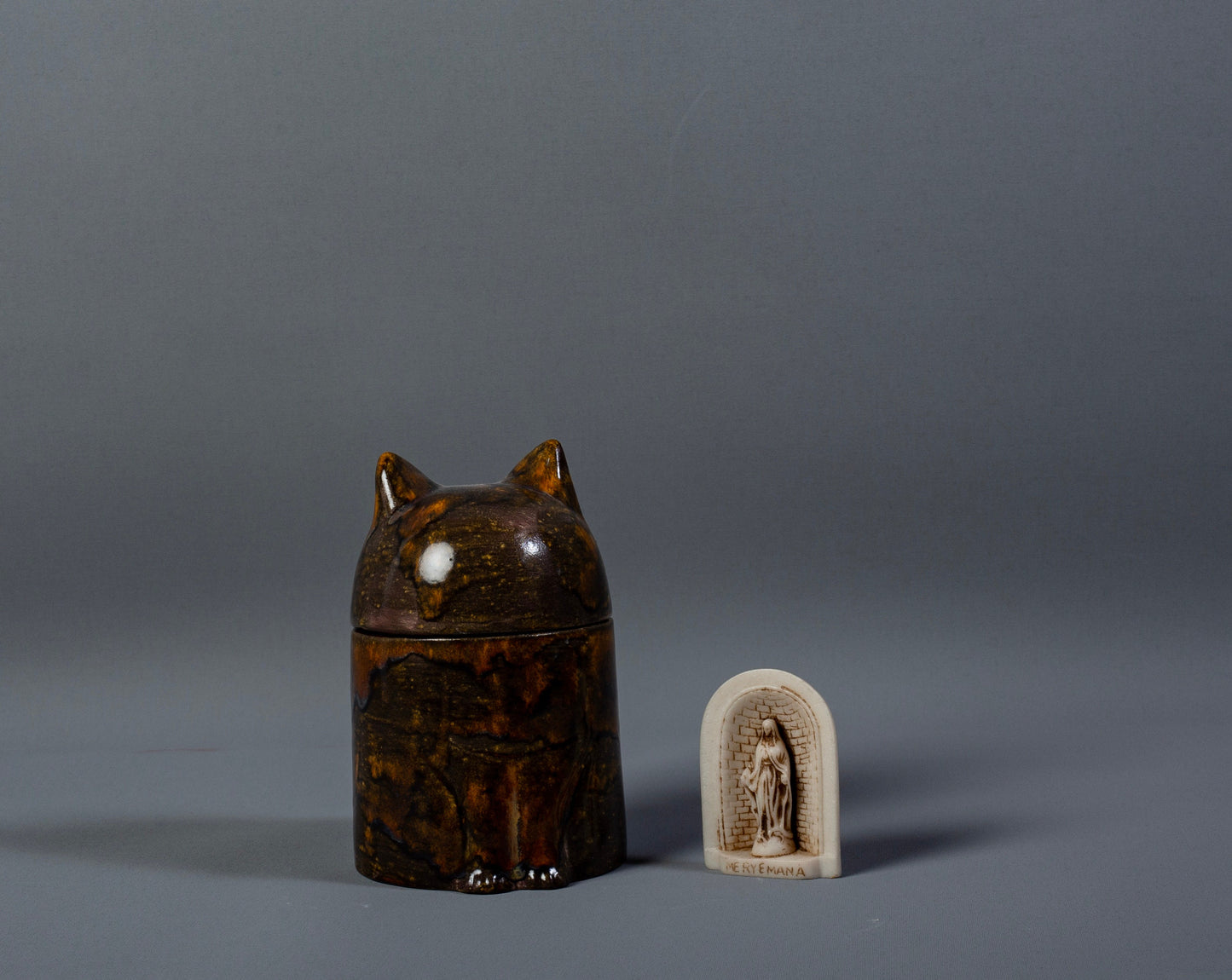 Handmade Ceramic Pet Urn Cat | Custom Cat Urn for Ashes | Small Memorial Urn | Katzenurne, urna para gato, urna gatto, katten urn, katteur