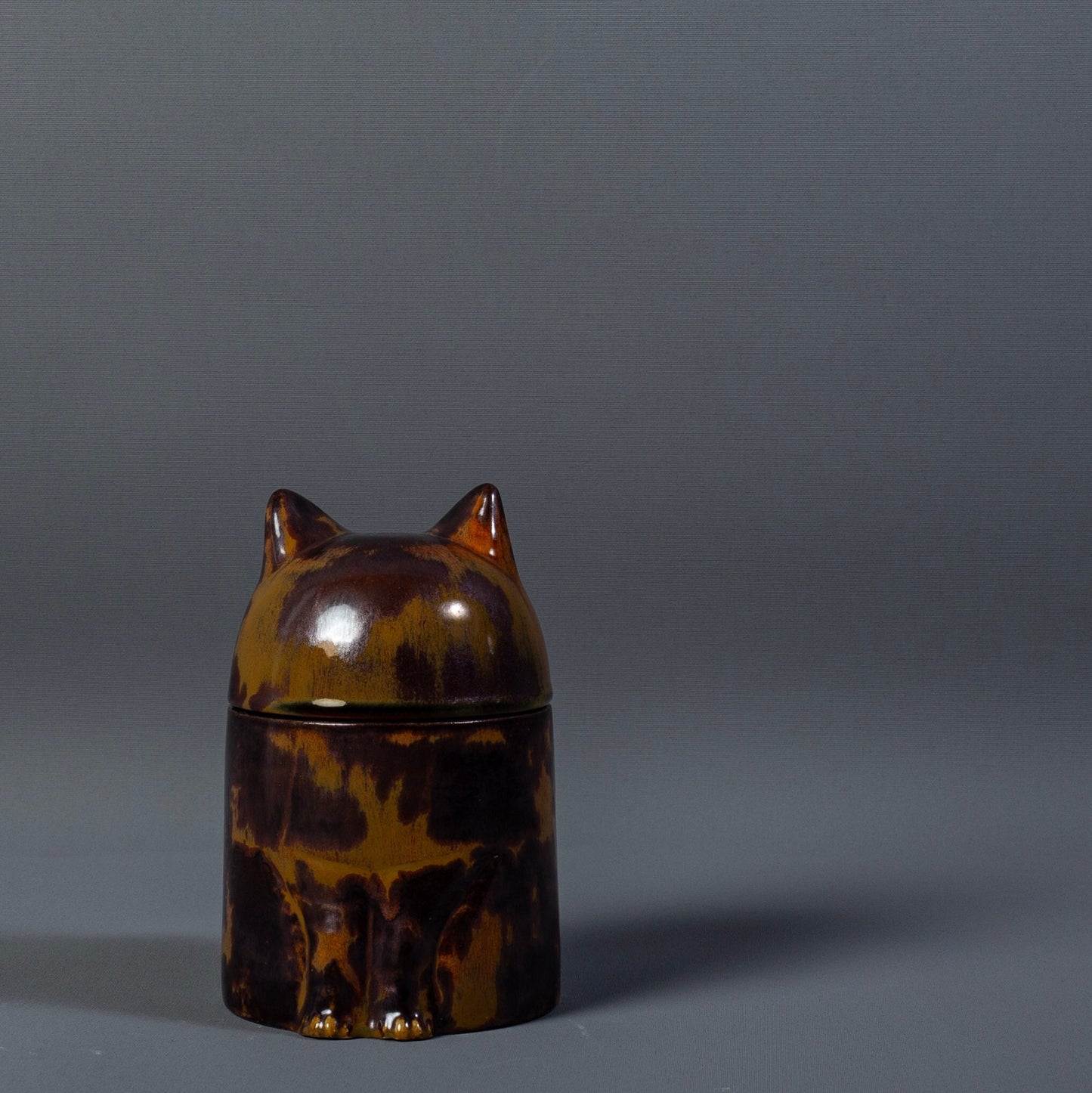 Handmade Ceramic Cat Cremation Urn: Pet Memorial Ash Urn
