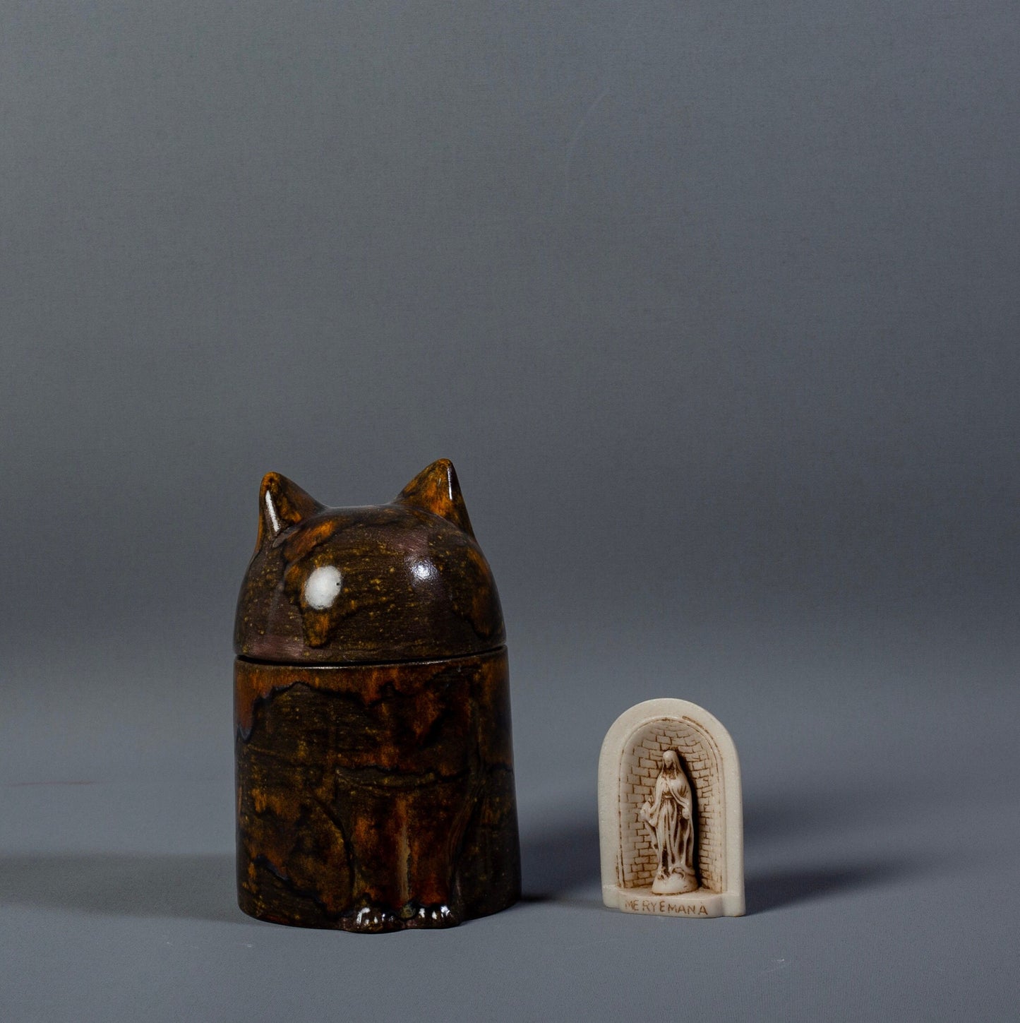 Handmade Ceramic Pet Urn Cat | Custom Cat Urn for Ashes | Small Memorial Urn | Katzenurne, urna para gato, urna gatto, katten urn, katteur